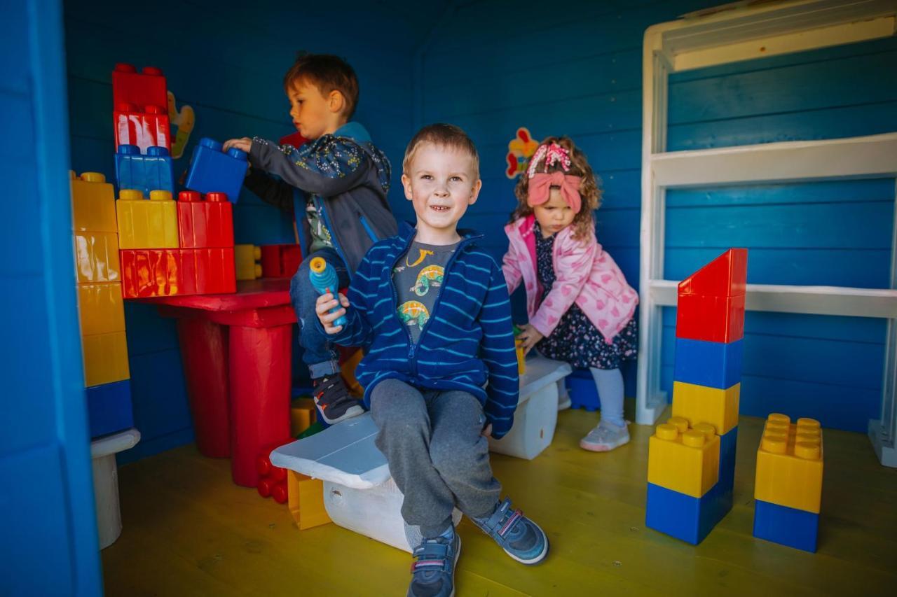 Domki Bajkowe Wzgorze Боболін Екстер'єр фото